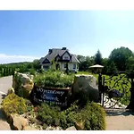 Krysztalowy Dworek Guest house 3*