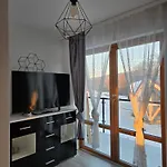 Pensjonat Kryształowy Dworek 3*