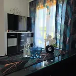 Kryształowy Dworek Pensjonat 3*