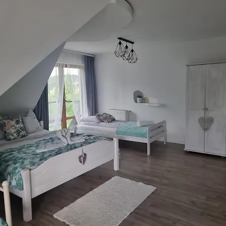 Krysztalowy Dworek 斯扎法拉瑞