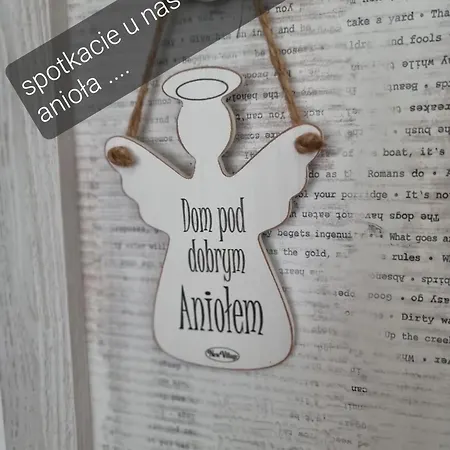 Kryształowy Dworek Pensjonat *