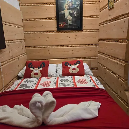 ゲストハウス Krysztalowy Dworek