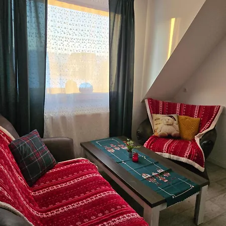 Krysztalowy Dworek Guest house