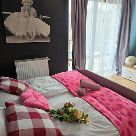 Guest house Krysztalowy Dworek *