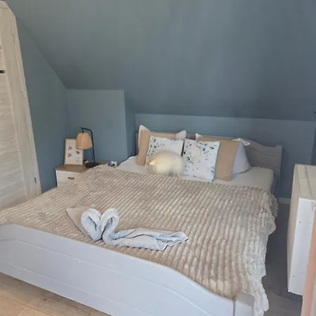 Krysztalowy Dworek ゲストハウス 3*