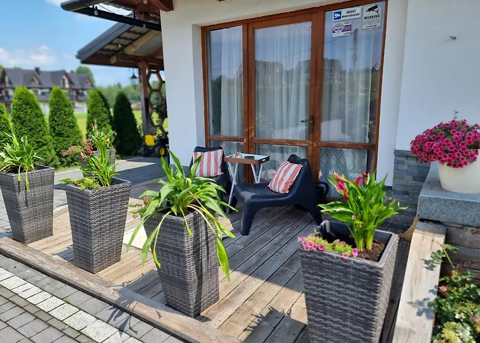 Krysztalowy Dworek 게스트하우스 3*