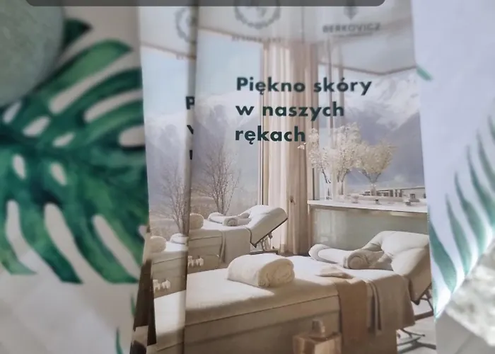 Penzion Krysztalowy Dworek 3*