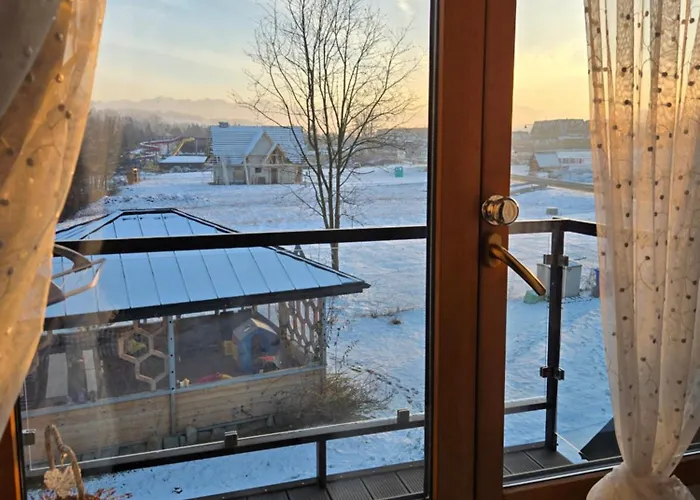 Krysztalowy Dworek 게스트하우스