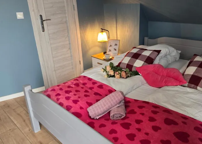 Penzion Krysztalowy Dworek 3*