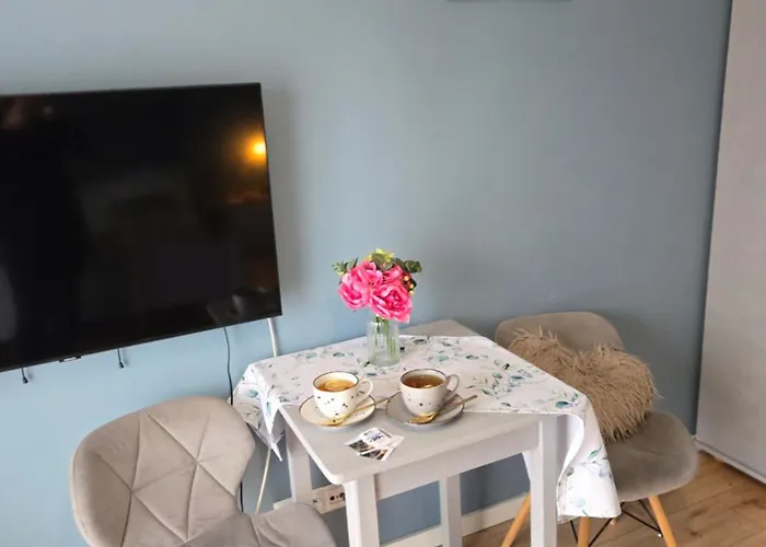 Krysztalowy Dworek 샤플라리