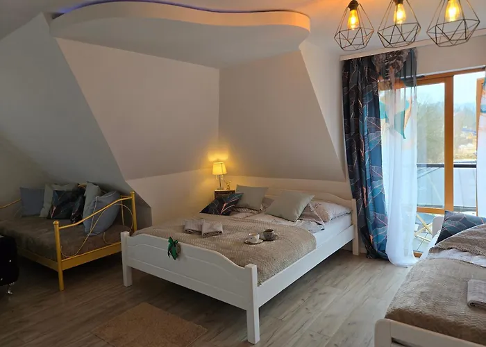 Krysztalowy Dworek 3*